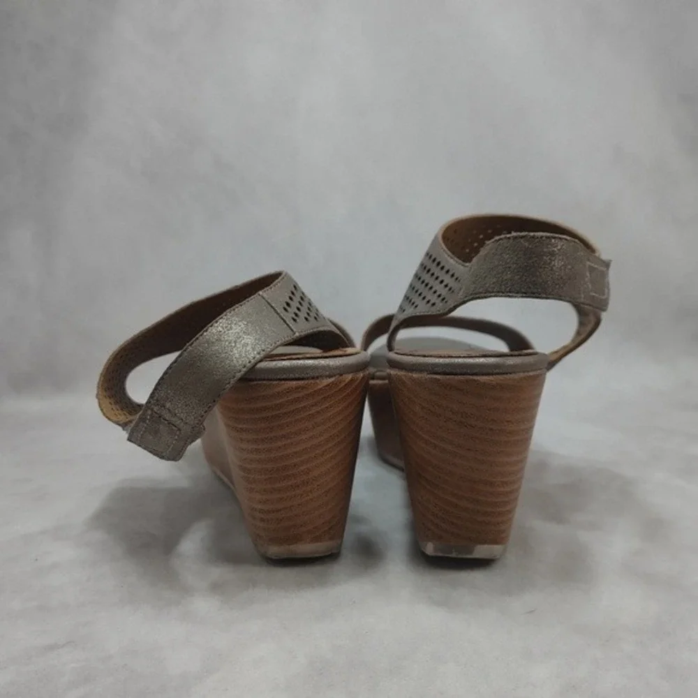 Trask Phoebe Wedge‎ Sandal Metallic Bronze Tan Size 8 Leather Upper 3